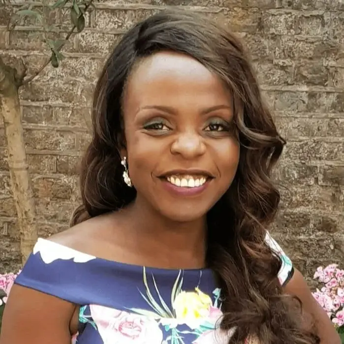 Headshot Yemi Oluseun